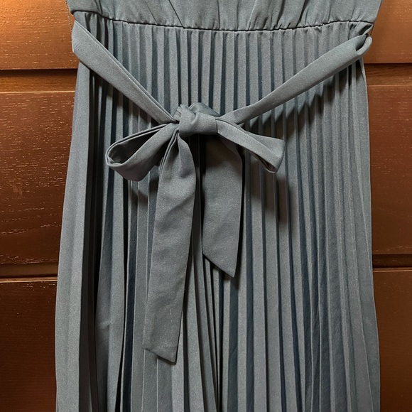 Teal pleated midi dress - Picture 5 of 5